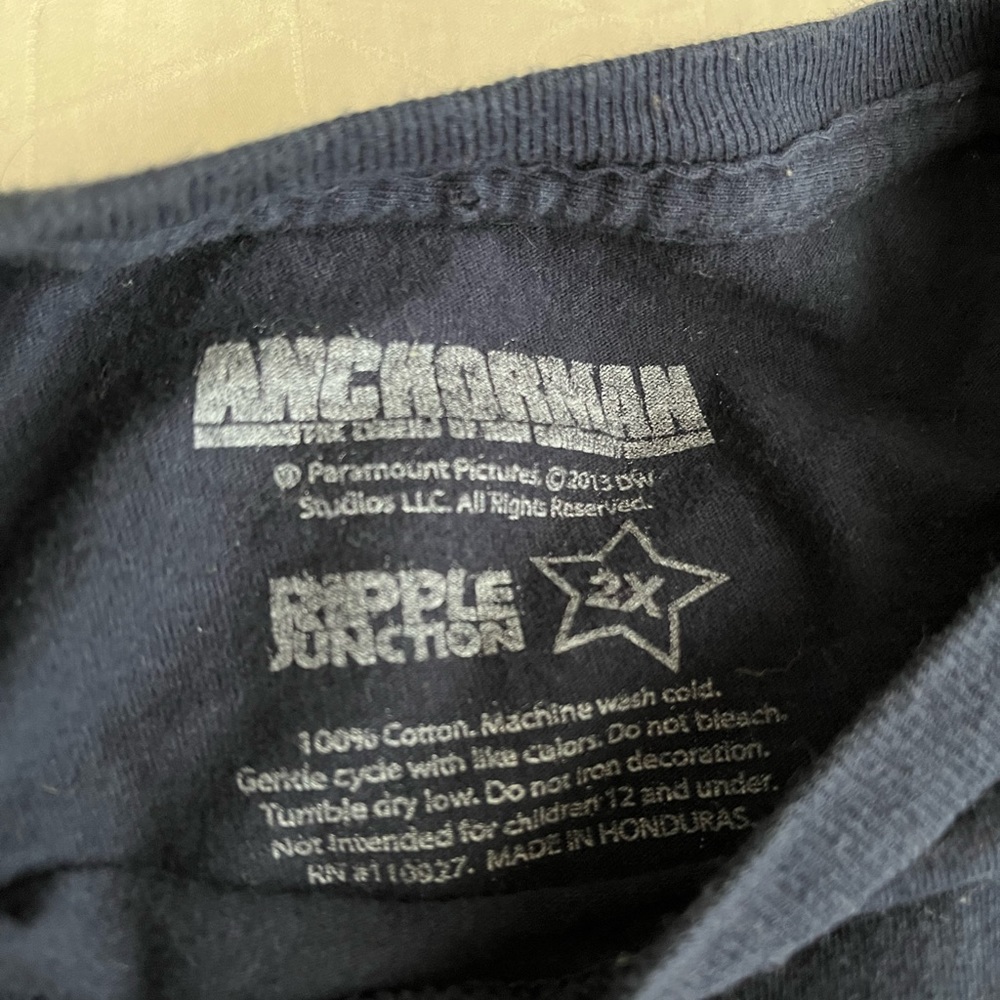 Anchorman T-Shirt - Picture 2 of 4